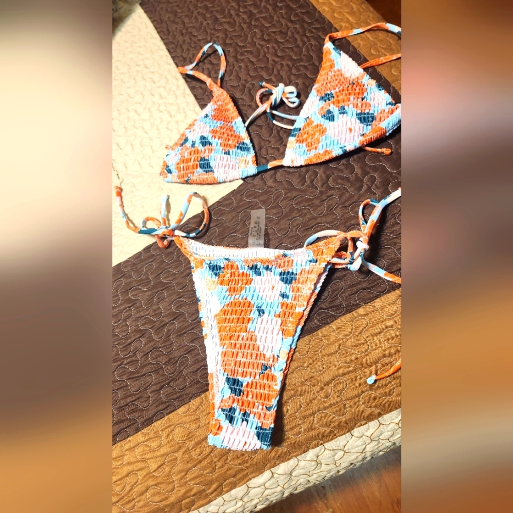 New Super Cute Shien Ladies bikini floral print Sz Small Orange/Green colors